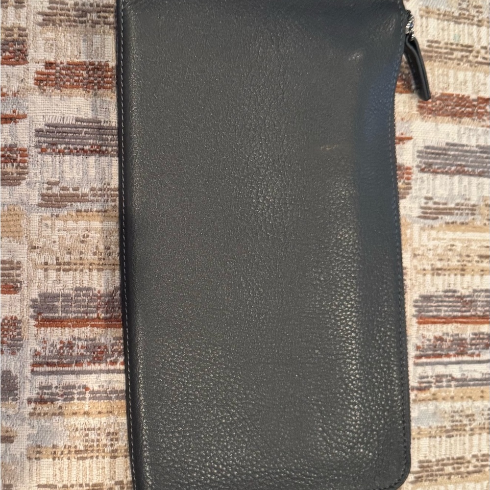 Leatherology travel wallet
